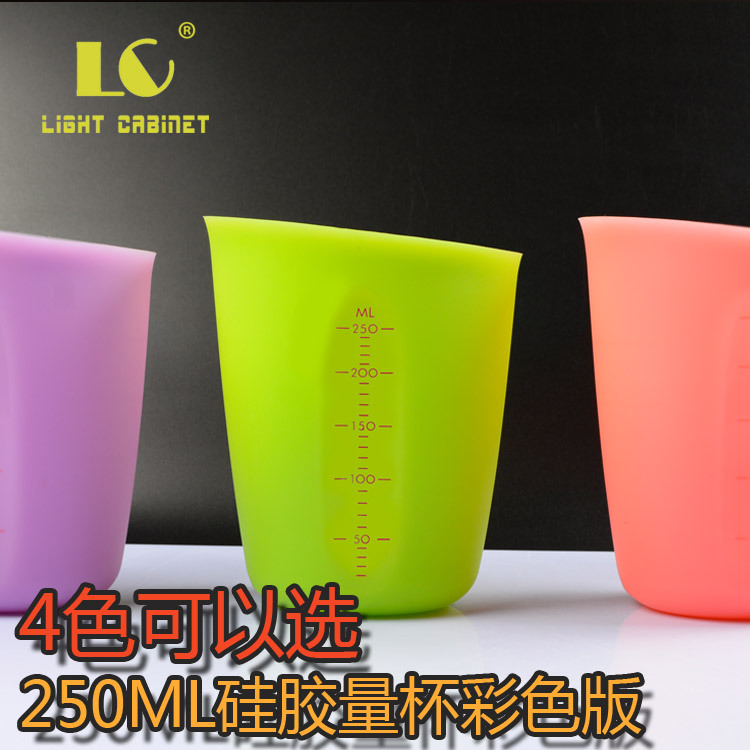 熱銷新品 小號矽膠250ml量杯 食物級矽膠奶杯 可視半透雙刻度工廠,批發,進口,代購