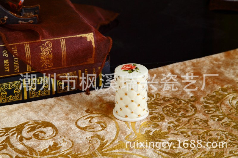 歐式象牙陶瓷創意牙簽座 傢居客廳餐桌擺件裝飾品牙簽筒瓶批發・進口・工廠・代買・代購