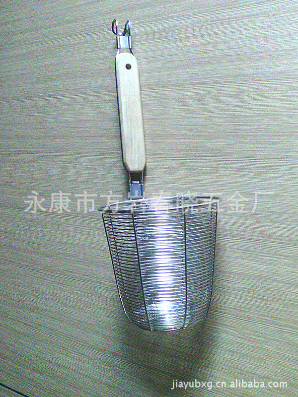 供應18cm不銹鋼木柄粉厘，鍍鋅木柄粉厘，粉籬，粉撈，批發・進口・工廠・代買・代購