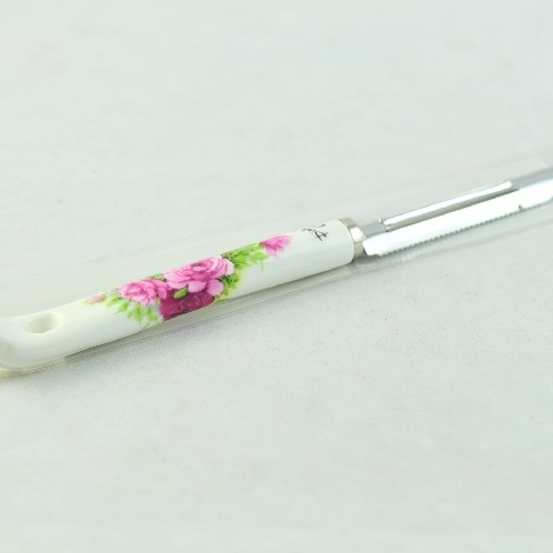 韓國進口正品 水果削皮器 刀具 cfc玫瑰陶瓷手柄 打皮刀 削皮刀批發・進口・工廠・代買・代購