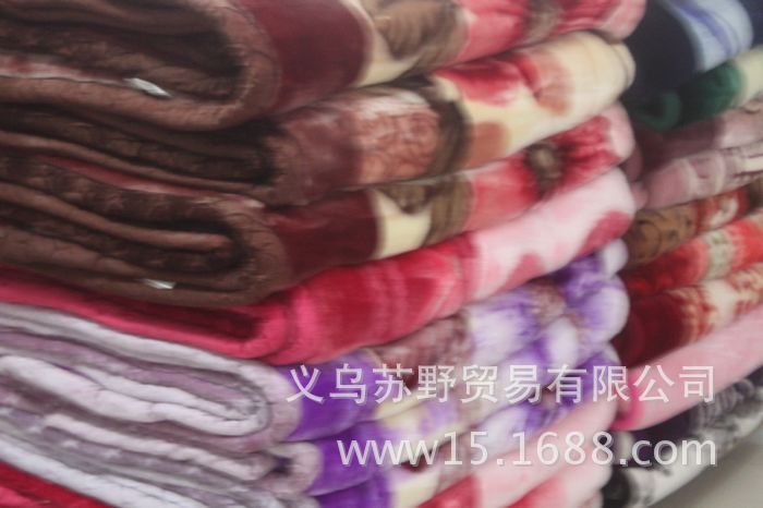 廠傢直銷全年供應禮品一等品4公斤拉舍爾毛毯附帶禮品袋87元起價工廠,批發,進口,代購
