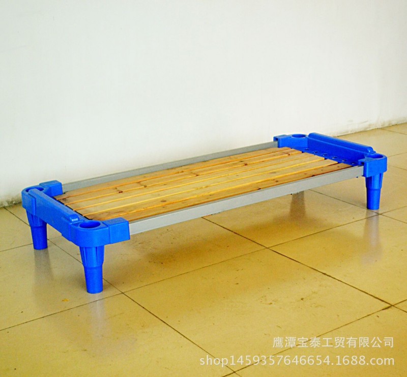 廠傢直銷 幼兒園床 可疊加 無扶手 兒童床 木板床 塑料床工廠,批發,進口,代購