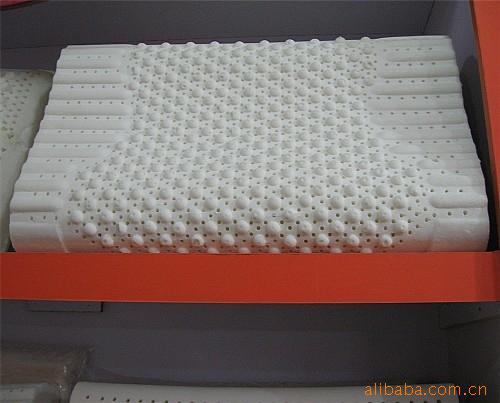 特價供應高檔純天然乳膠枕-（人體工學按摩枕）工廠,批發,進口,代購