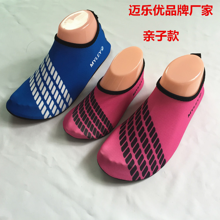 親子條紋滑水遊泳鞋運動赤足貼膚軟鞋沙灘鞋男潛水鞋女涉水鞋廠傢工廠,批發,進口,代購