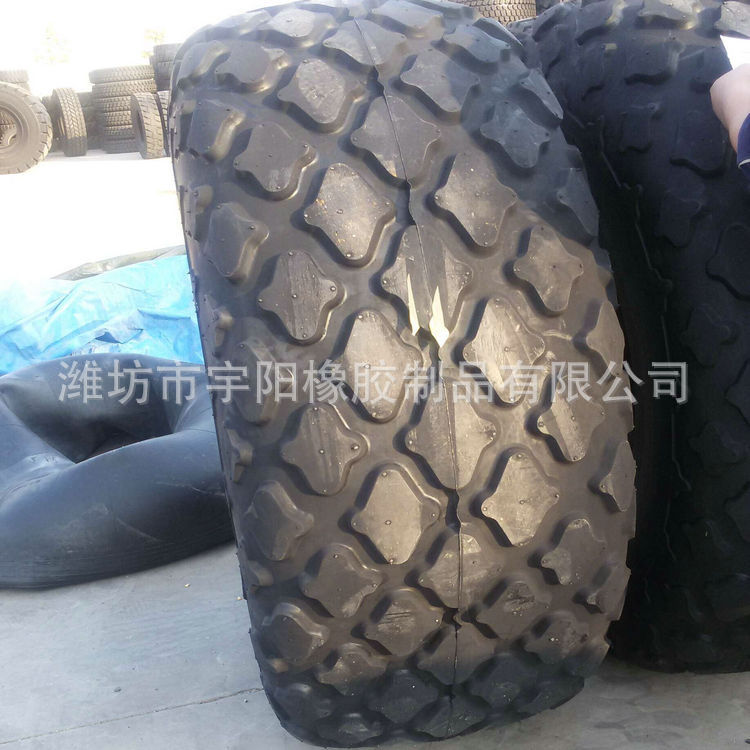 梅花寶石塊23.1-26壓路機輪胎 特有獨特花紋 成套出售工廠,批發,進口,代購