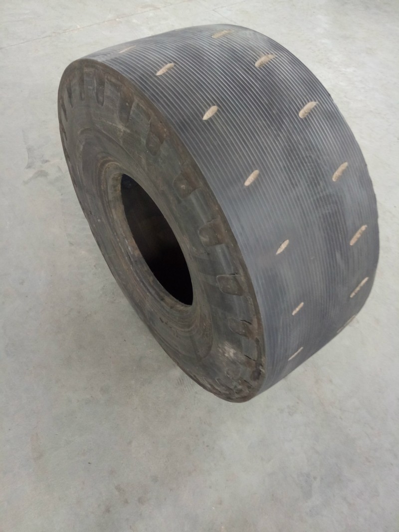 大量供應冷翻胎 23.5-25鏟車翻新輪胎 裝載機工程輪胎批發・進口・工廠・代買・代購