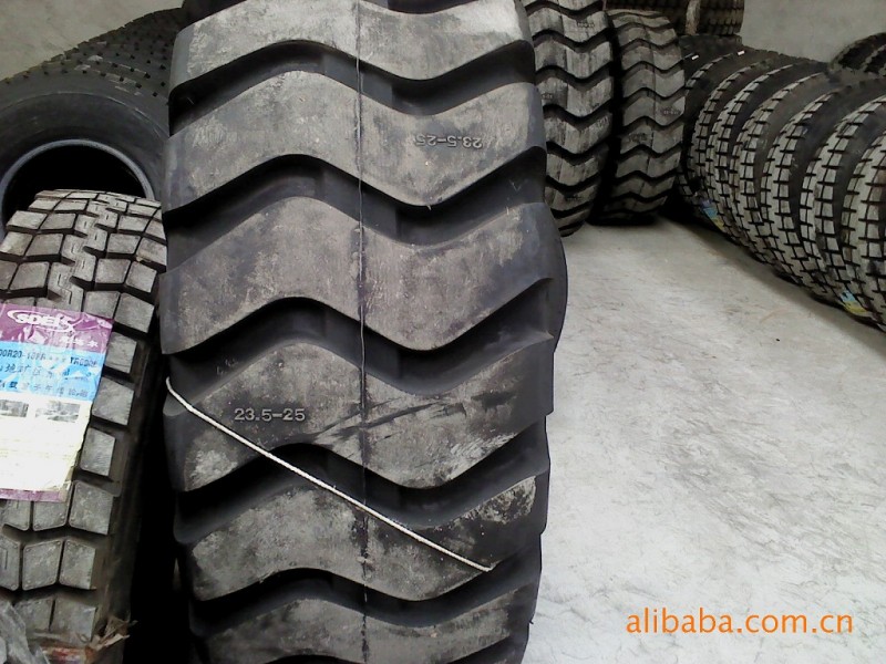 三角工程機械輪胎配套總代理超低價銷售23.5-25-16批發・進口・工廠・代買・代購