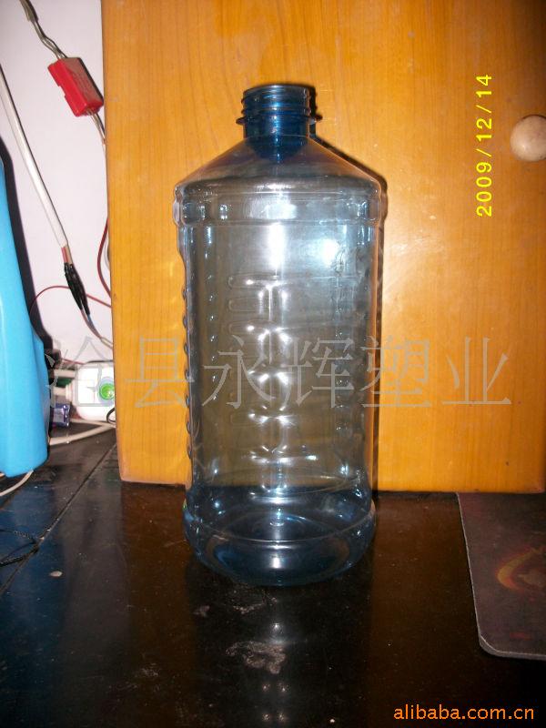 供應2L玻璃水瓶，500毫升噴霧玻璃水塑料瓶批發・進口・工廠・代買・代購