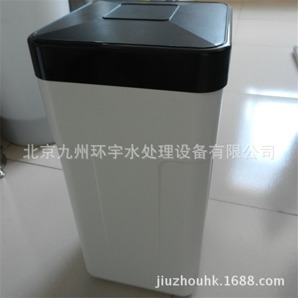 大量現貨批發軟化水設備配套25L方形PE鹽箱傢用軟水器專用工廠,批發,進口,代購