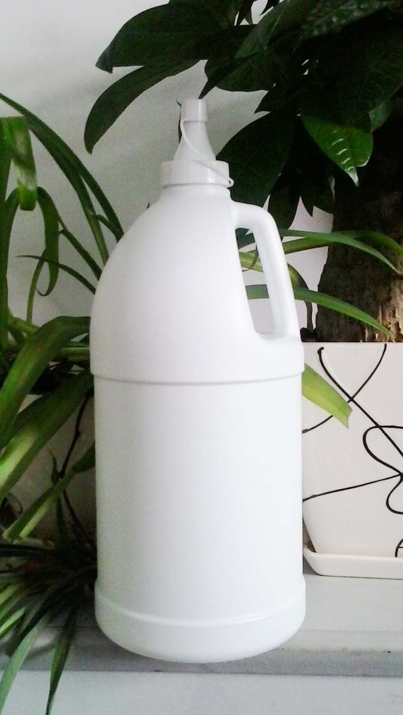 【廠傢直銷】防凍液溶劑吹塑瓶 沐浴露 1.5L升配帶塞漏鬥蓋塑料瓶批發・進口・工廠・代買・代購