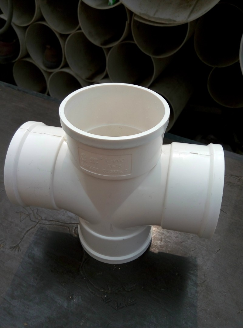 upvc排水管件，廠傢直銷upvc排水系統管件平麵四通批發・進口・工廠・代買・代購