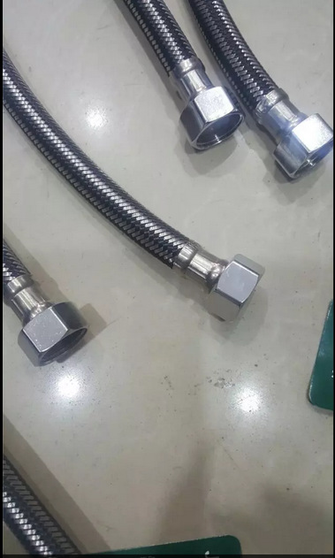 熱水器尼龍絲和鋼絲混合進水管304不銹鋼頭衛生間進水管批發・進口・工廠・代買・代購
