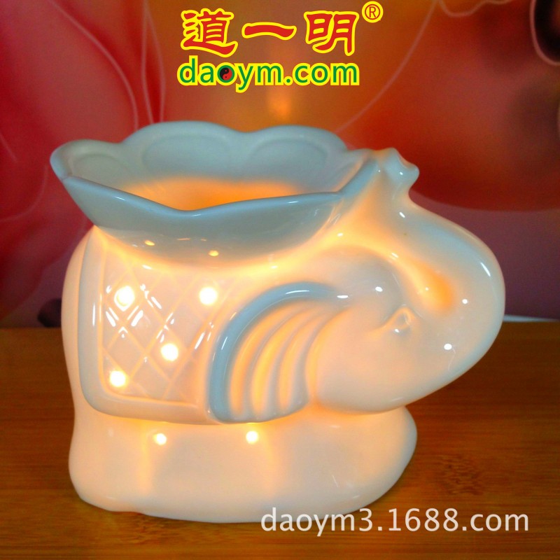 大象陶瓷工藝擺件 泰國吉祥象燈飾香薰燈批發 編號：D大象工廠,批發,進口,代購