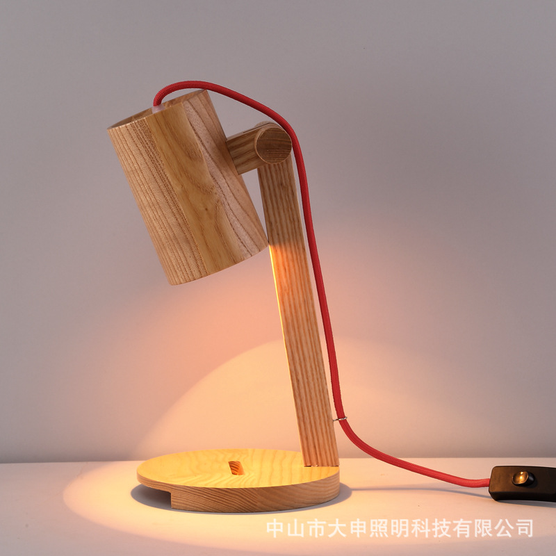 北歐創意DS日式臥室書房床頭木藝佈藝新年禮物佈藝燈機器人臺燈批發・進口・工廠・代買・代購