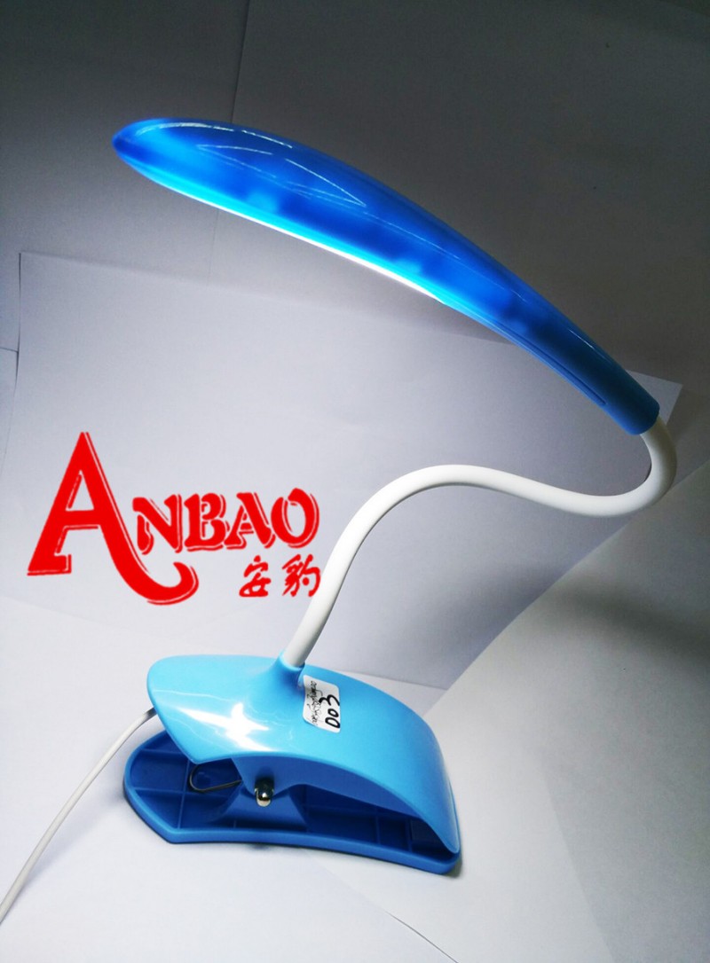 學生USB充電護眼臺燈 桌麵辦公照明 帶開關按鈕加班族夜燈學習工廠,批發,進口,代購