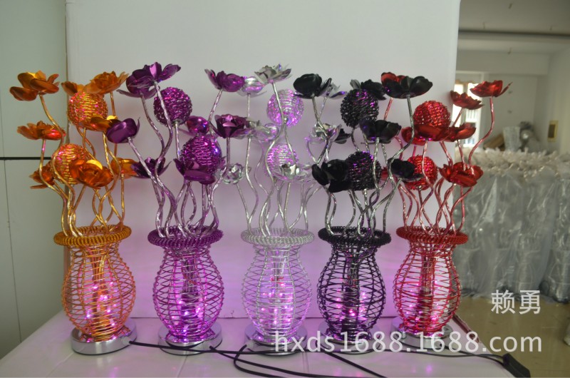LED紅色精品臺燈客廳臥室床頭燈簡約創意燈具批發工藝鋁絲裝飾燈批發・進口・工廠・代買・代購