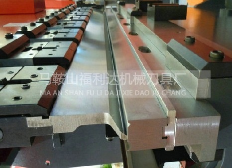 【阿裡巴巴誠信企業】供應ACL力豐數控折彎機模具工廠,批發,進口,代購
