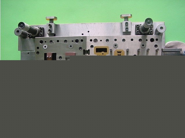 廠傢專業製作各種自動沖床模具 自動沖孔模具 質優價廉 歡迎訂購工廠,批發,進口,代購