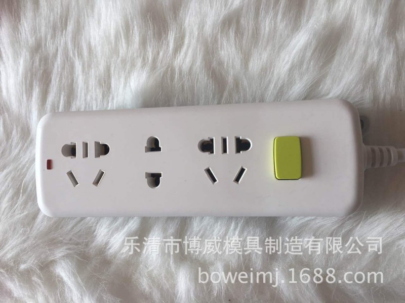 廠傢加工精密排插手板模型製作  六孔一開塑料插排插座開模批發・進口・工廠・代買・代購
