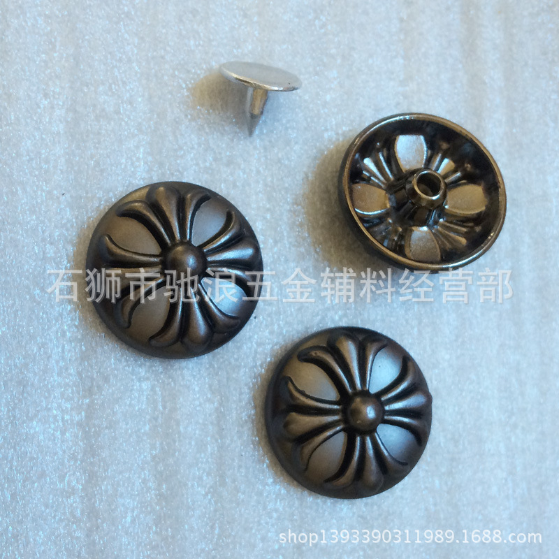 金屬扣子十字 克羅星腳釘撞釘帽子箱包18mmChrome Hearts精美飾扣工廠,批發,進口,代購