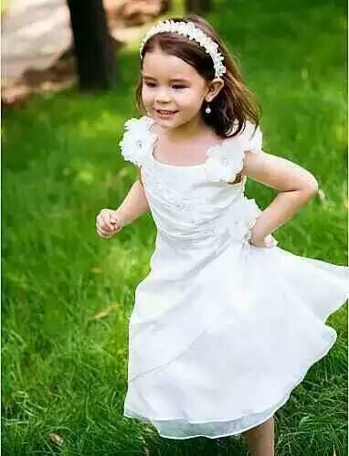 出口意大利女童高端禮服裙(不訂主標)白色立體肩膀花朵款童裝批發工廠,批發,進口,代購