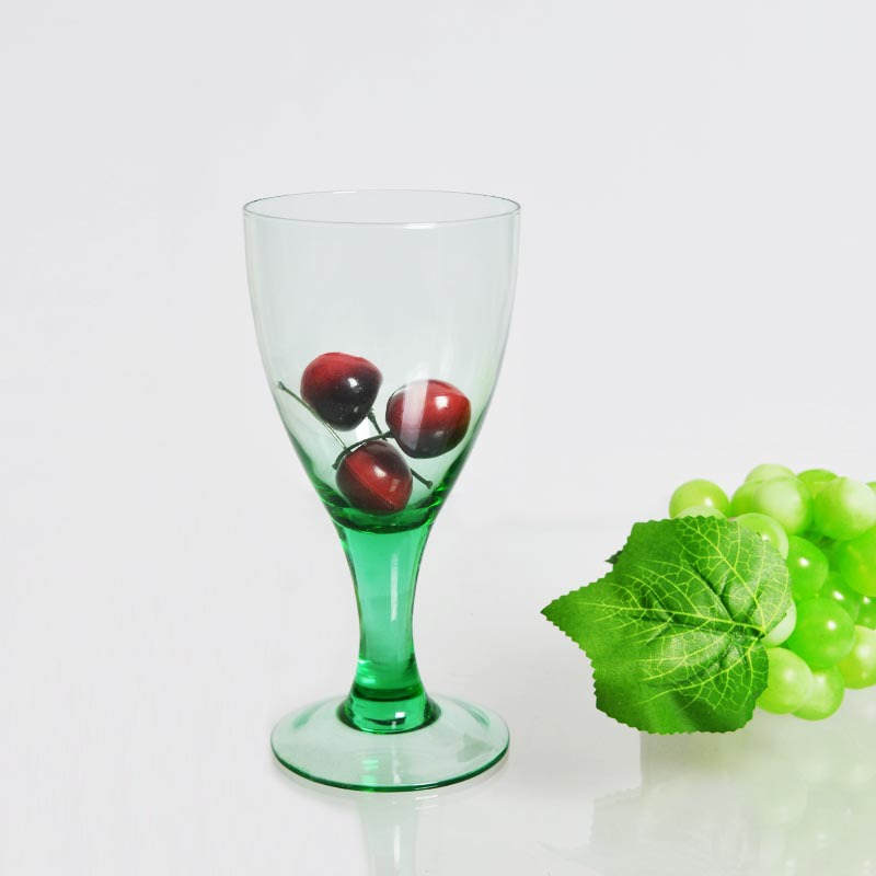 廠傢直銷高腳彩色玻璃杯 創意玻璃紅酒杯 果汁冷飲杯 綠色高腳杯工廠,批發,進口,代購
