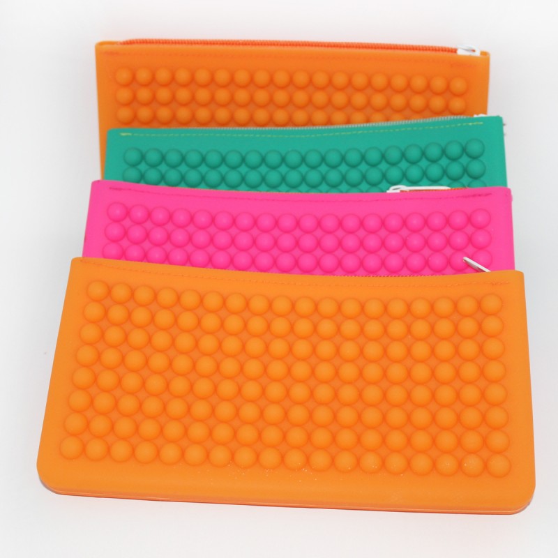 工廠現模  矽膠文具包 矽膠筆袋 顏色多種 可印刷LOGO  時尚禮品批發・進口・工廠・代買・代購