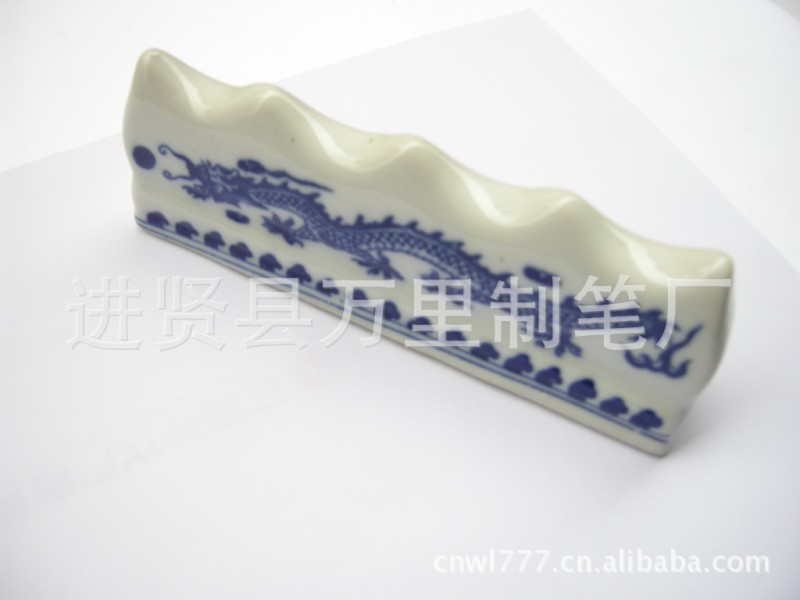 萬裡公司陶瓷毛筆筆架 青花瓷筆架 批發瓷器筆架 中國筆架網 推廣工廠,批發,進口,代購