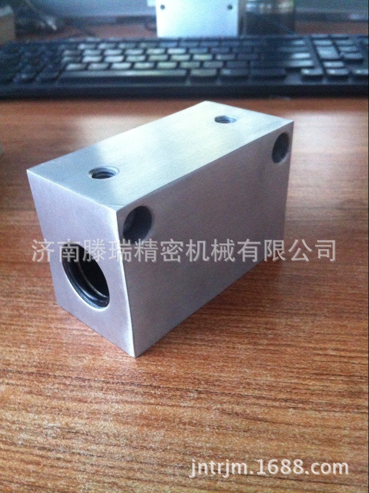 MDBAC30,MDBAC25,MDBAC16,MDBAC35無油襯套方型固定座組件工廠,批發,進口,代購
