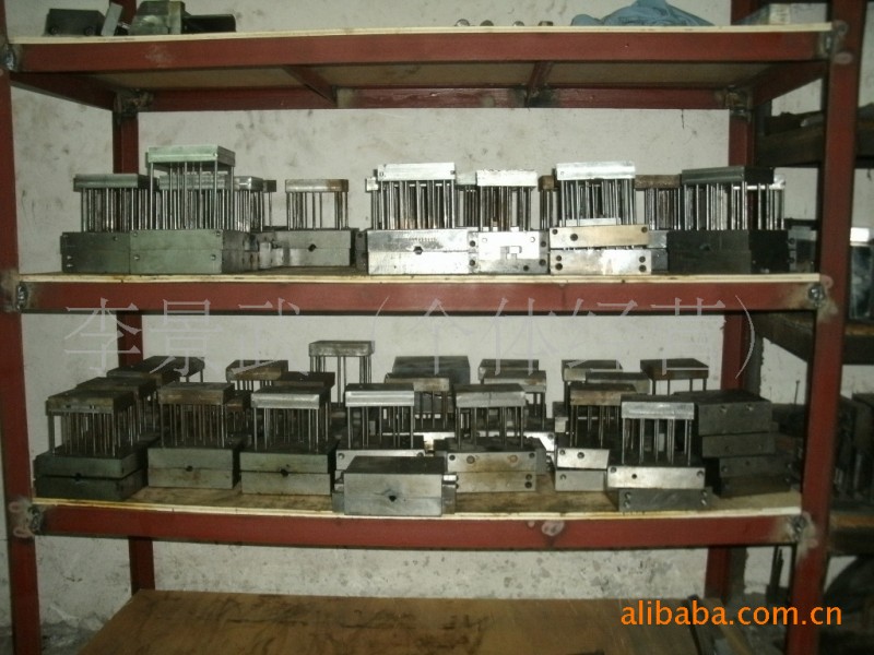 深圳市寶安區常年生產各類五金壓鑄模具加工工廠,批發,進口,代購