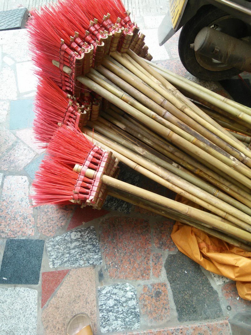養殖場專用膠掃把，養豬場掃帚，環衛工馬路掃把，豬圈大膠絲掃把工廠,批發,進口,代購