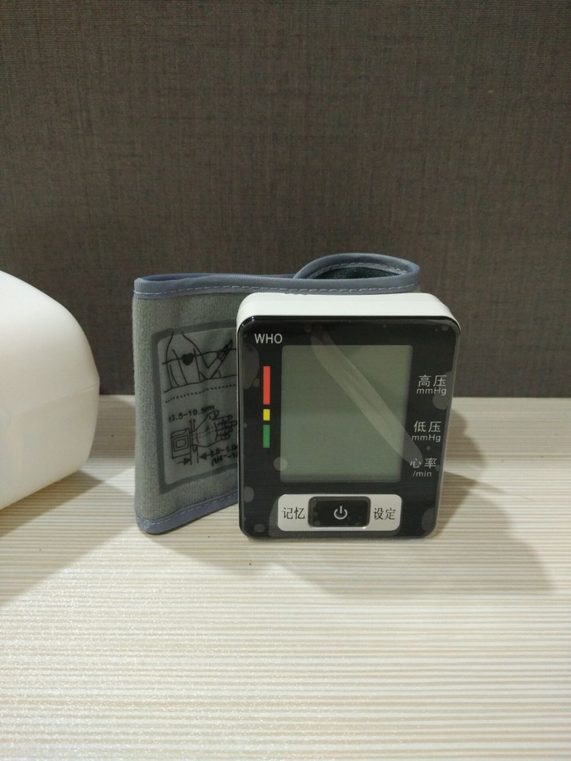 好來星電子血壓計傢用手腕式全自動智能語音高血壓機器測量計批發工廠,批發,進口,代購