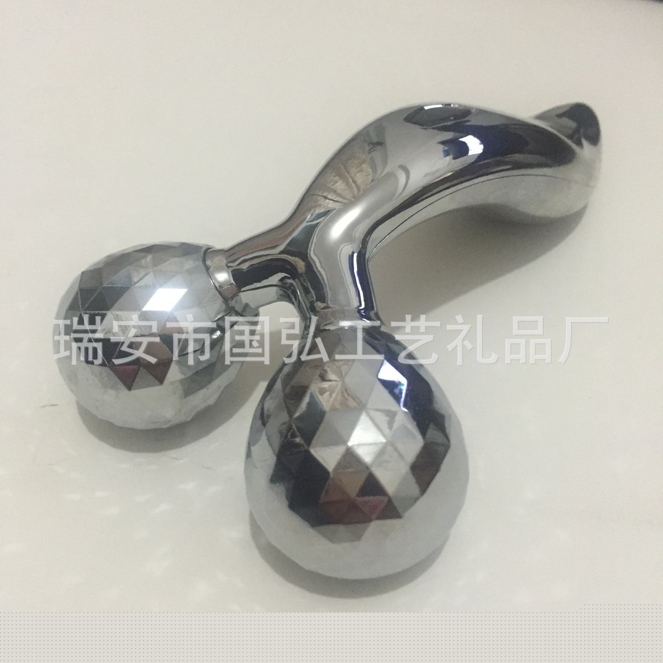 廠傢直銷3D 4D 手動滾輪按摩器2輪塑形緊膚美容按摩機器工廠,批發,進口,代購