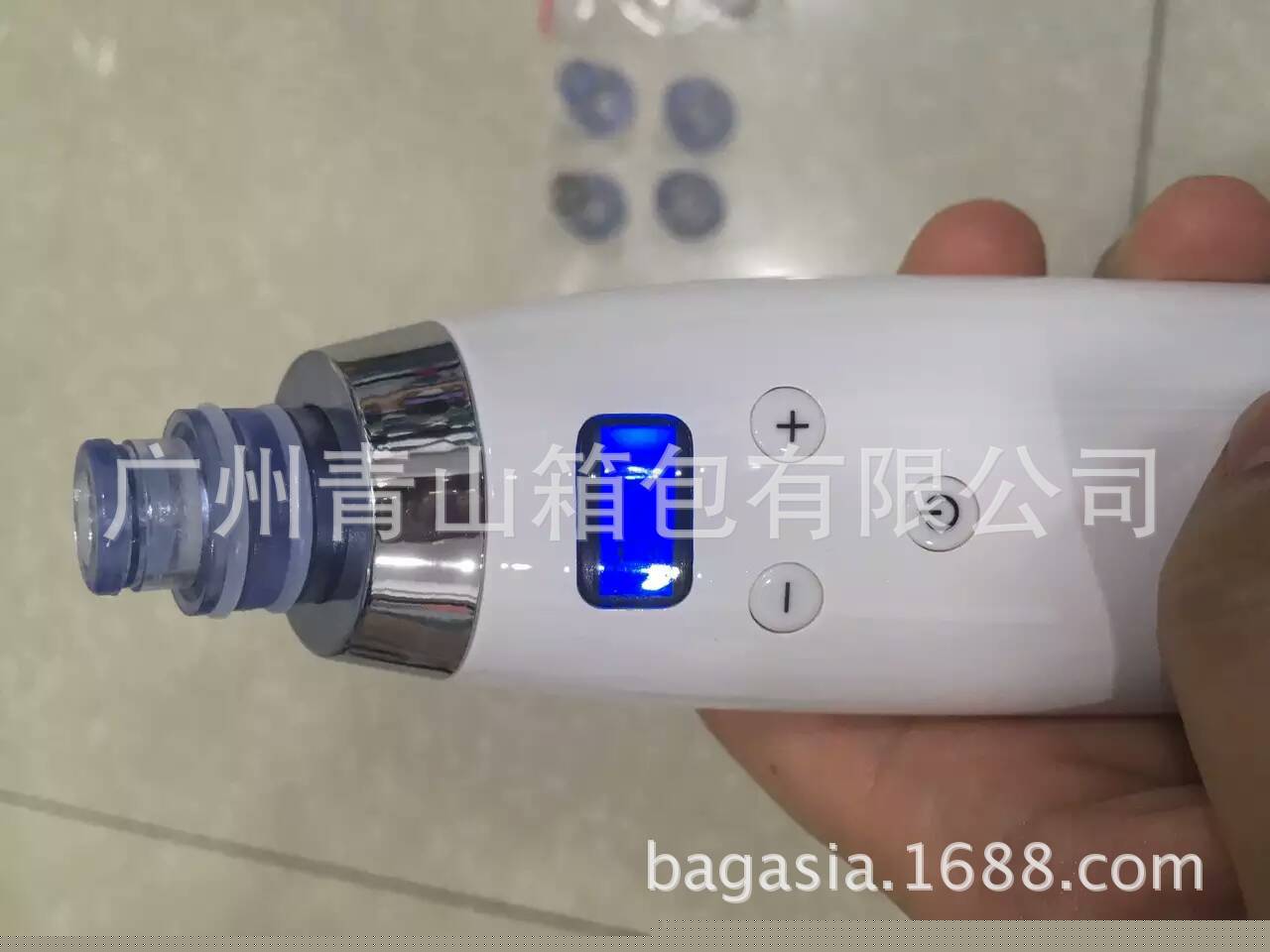 新款鉆石微雕磨皮機嫩膚機吸黑頭機磨皮器毛孔清潔美容機器工廠,批發,進口,代購